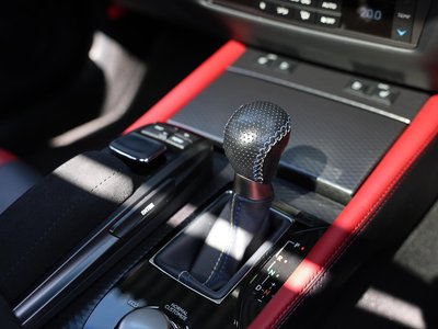 صورة مصغرة 37 لـ 2019 Lexus GS F