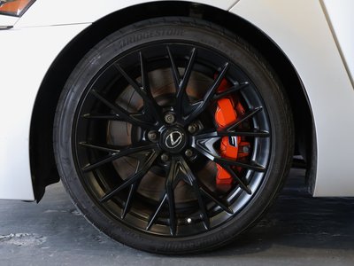 صورة مصغرة 17 لـ 2019 Lexus GS F