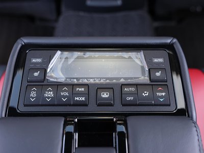 صورة مصغرة 43 لـ 2019 Lexus GS F