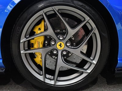 FERRARI 812 - 7