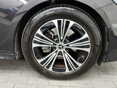 MERCEDES-BENZ E-CLASS - 6