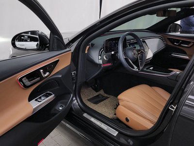 MERCEDES-BENZ E-CLASS - 10