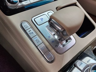 2020 Genesis G90 — миниатюра 12