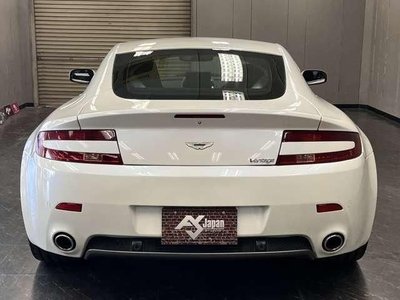 صورة 7 لـ 2008 Aston Martin V8