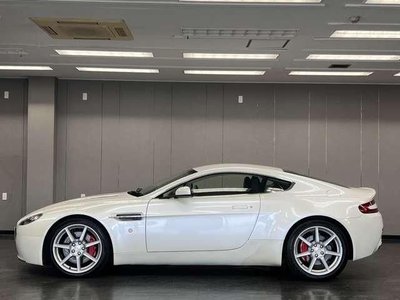 صورة 8 لـ 2008 Aston Martin V8
