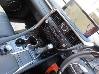 2021 Lexus RX — миниатюра 16