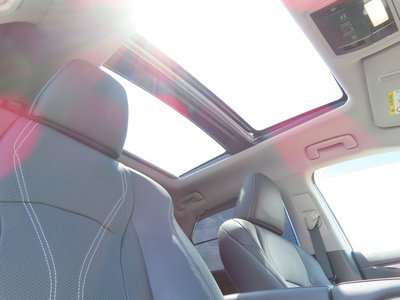 2021 Lexus RX — миниатюра 18