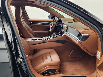 2023 Porsche PANAMERA thumbnail 16