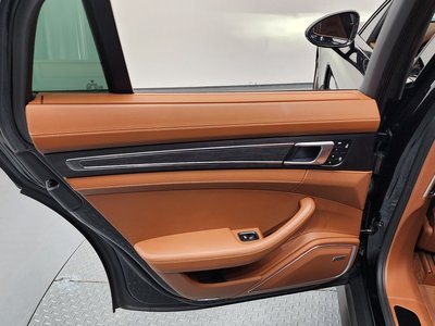 2023 Porsche PANAMERA thumbnail 15