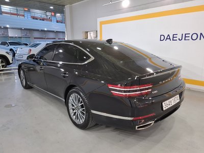 GENESIS G80 (RG3) - 3
