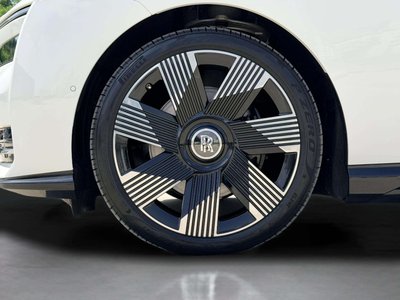 ROLLS-ROYCE SPECTRE - 6
