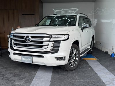 TOYOTA LAND CRUISER 300