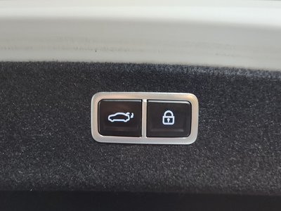 2021 Genesis ELECTRIFIED G80 (RG3) — миниатюра 29