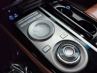 2021 Genesis ELECTRIFIED G80 (RG3) — миниатюра 12