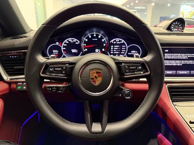 PORSCHE PANAMERA - 4