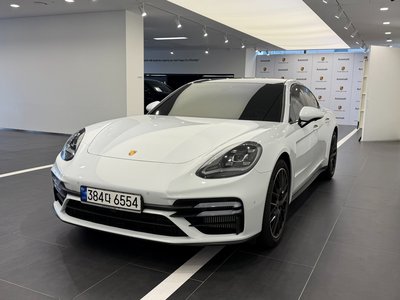 PORSCHE PANAMERA - 5