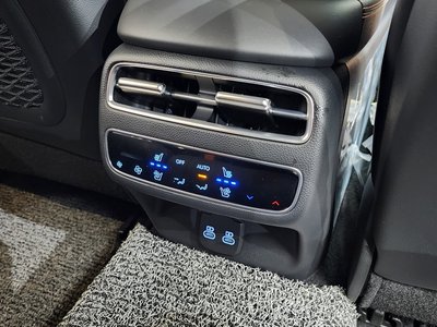 2025 Genesis GV70 缩略图 18