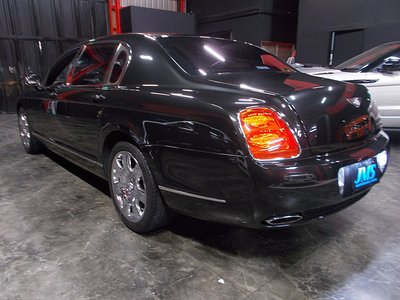 BENTLEY CONTINENTAL - 8