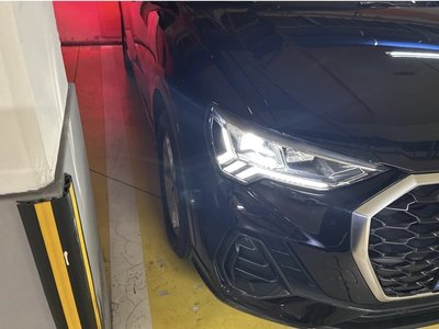 2023 AUDI Q3 photo 2
