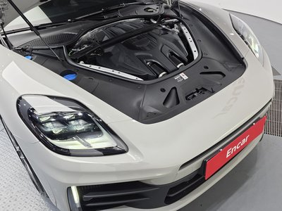 PORSCHE PANAMERA - 7