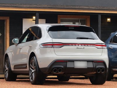 PORSCHE MACAN - 7