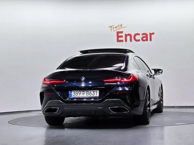 2021 BMW 8 SERIES 照片 4