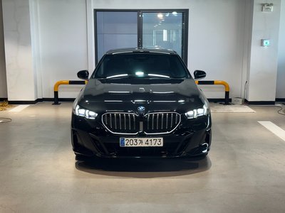 صورة 1 لـ 2024 BMW 5 SERIES