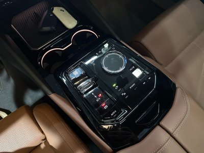 2024 BMW 5 SERIES 缩略图 12