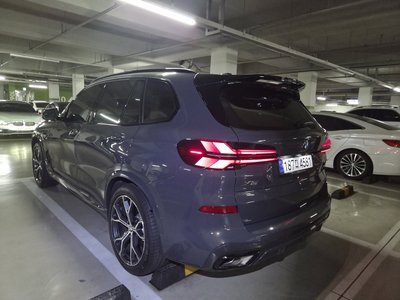 2025 BMW X5 photo 3
