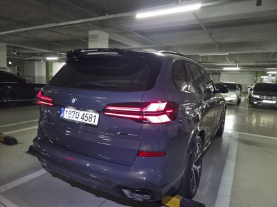 2025 BMW X5 photo 7