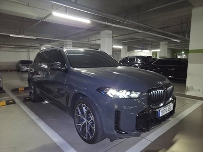 2025 BMW X5 photo 2