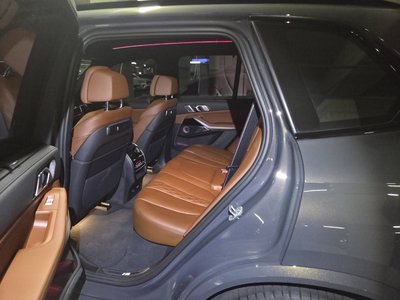 2025 BMW X5 photo 9