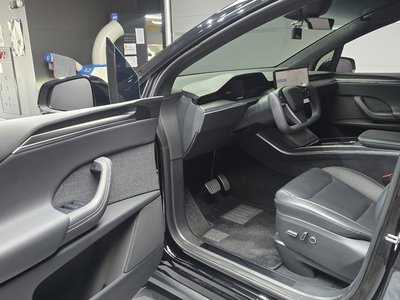 2023 Tesla MODEL X thumbnail 13