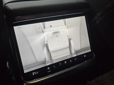 2023 Tesla MODEL X thumbnail 26