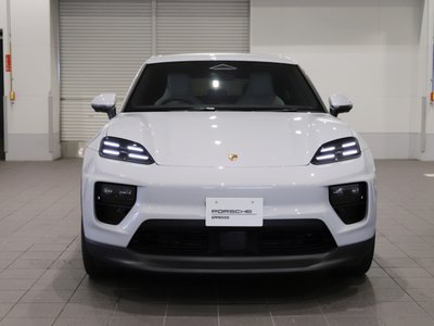 PORSCHE MACAN - 6