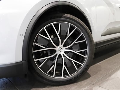 PORSCHE MACAN - 3