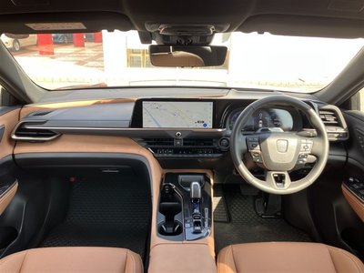 TOYOTA CROWN SPORT - 2