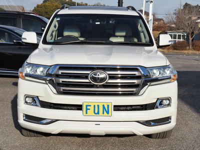 TOYOTA LAND CRUISER 200 - 2