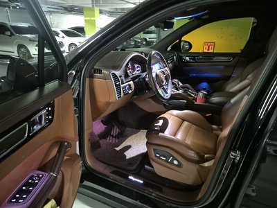 PORSCHE CAYENNE - 2