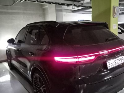PORSCHE CAYENNE - 9