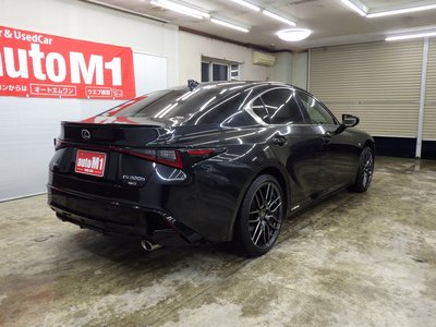 LEXUS IS - 8