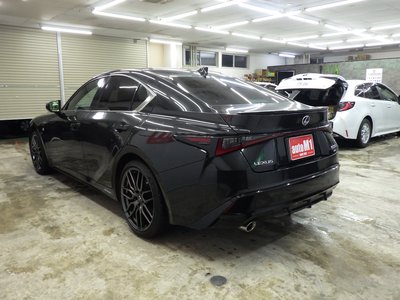 LEXUS IS - 9