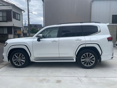 صورة مصغرة 12 لـ 2024 Toyota LAND CRUISER 300