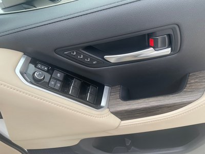 صورة مصغرة 25 لـ 2024 Toyota LAND CRUISER 300