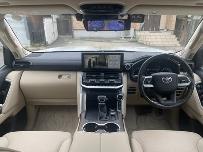 صورة مصغرة 14 لـ 2024 Toyota LAND CRUISER 300