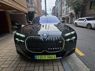 2024 BMW I7 — фото 1