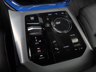 2025 BMW X3 — фото 9