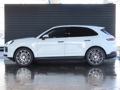 PORSCHE CAYENNE - 4