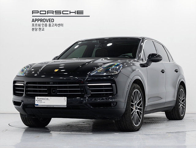 PORSCHE CAYENNE - View 1