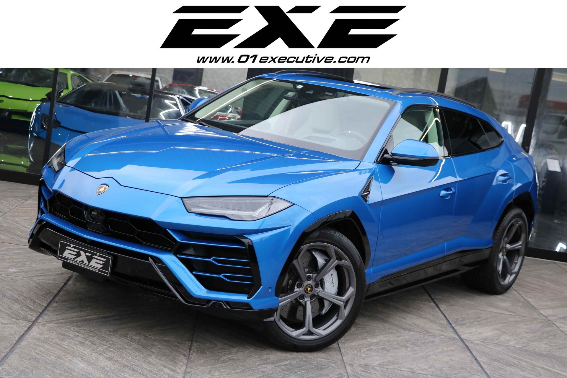 LAMBORGHINI URUS - View 1
